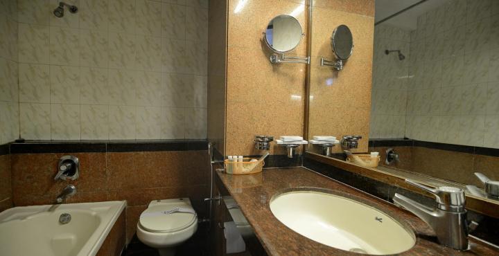 The President Hotel Shivajinagar Pune Dış mekan fotoğraf