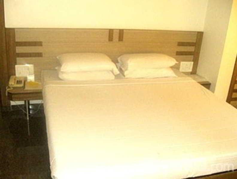 The President Hotel Shivajinagar Pune Dış mekan fotoğraf