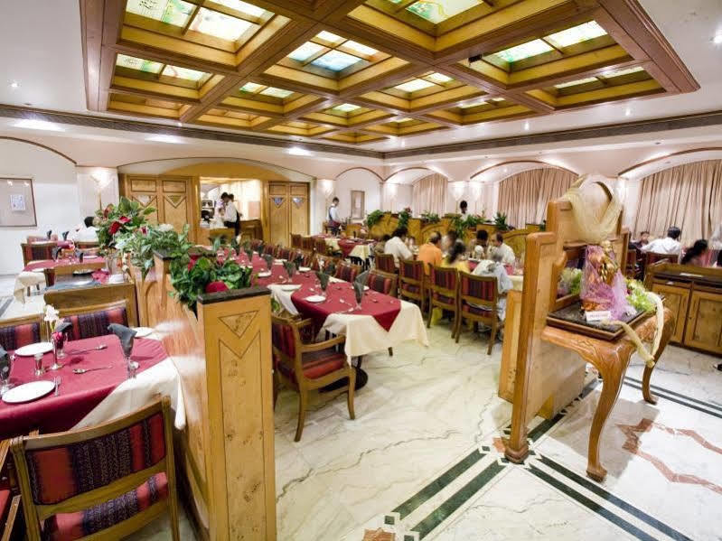 The President Hotel Shivajinagar Pune Dış mekan fotoğraf